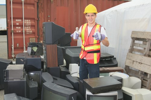 Selecting the best furniture clearance service in Woking